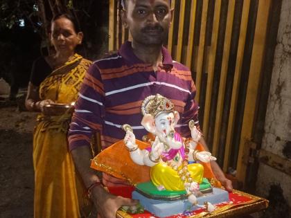 Ganesha devotees express deep anger as Bappa's immersion waits due to KDMC's mismanagement | केडीएमसीच्या भोंगळ कारभारामुळे बाप्पाचे विसर्जन वेटिंगला, गणेश भक्तांनी व्यक्त केला तीव्र संताप