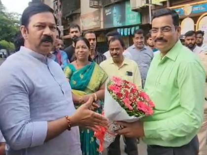 BJP MLA Ganpat Gaikwad felicitated the officer who unfurled the birthday banner | भाजप आमदार गणपत गायकवाड यांनी वाढदिवसाचे बॅनर काढणाऱ््या अधिकाऱ््याचा केला सत्कार, म्हणाले...