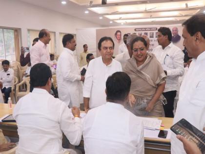 Amravati Lok Sabha seat taken over by Congress; Demand of Congress leaders to State President Nana Patole | अमरावती लोकसभेची जागा कॉंग्रेसच्या ताब्यात घ्या; कॉंग्रेस नेत्यांची प्रदेशाध्यक्ष नाना पटोले यांच्याकडे मागणी