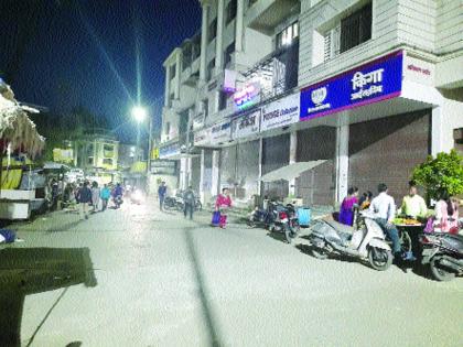 Coronavirus: All markets in Raigad district closed, rush to buy essential goods | Coronavirus : रायगड जिल्ह्यातील सर्व बाजारपेठा बंद, जीवनावश्यक वस्तूंची खरेदी करण्यासाठी गर्दी