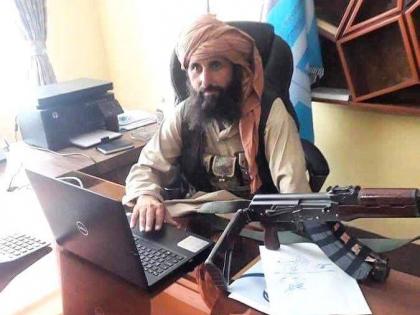 Taliban da Afghanistan bank chief haji mohammad idris pics with gun goes viral | AK-47च्या धाकानं धावणार अर्थव्यवस्था? तालिबान सरकारमध्ये हा दहशतवादी झाला सेंट्रल बँकेचा प्रमुख