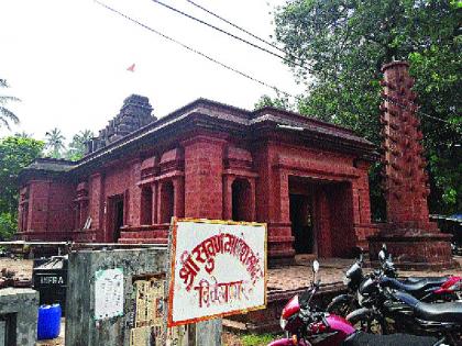 Work of gold jewelery temple incomplete, leakage of construction of temple, promise of construction department to complete 20th anniversary | सुवर्ण गणेश मंदिराचे काम अपूर्णच, मंदिराच्या बांधकामाला गळती, २०व्या प्रकटदिनाला काम पूर्ण करण्याचे बांधकाम विभागाचे आश्वासन  