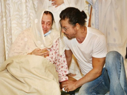 The Chief Minister, Shah Rukh Khan and other dignitaries paid their last respects to Dilip Kumar | मुख्यमंत्री, शाहरुख खानसह 'या' मान्यवरांनी घेतले दिलीपकुमार यांचे अंतिम दर्शन