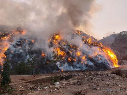 Fire at Ulhasnagar dumping site, fire brigade on the spot | उल्हासनगरच्या डम्पिंगला आग, अग्निशमन दलाच्या गाड्या घटनास्थळी