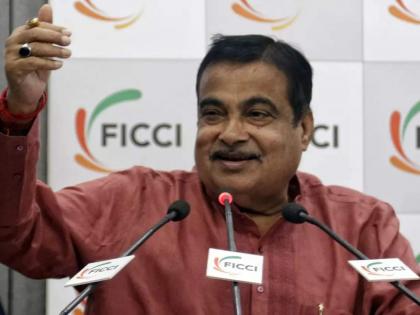 contract to them who comes wearing a black coat Gadkari's banter at the FICCI conference | जो काळा कोट घालून येईल, त्यालाच कंत्राट! ‘फिक्की’च्या परिषदेत गडकरींची टोलेबाजी