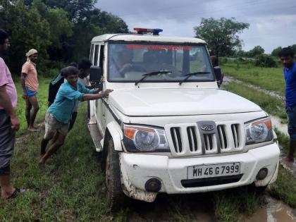 The hunter himself became the victim here Crisis brought on the forest officials who went into action | शिकारी खुद यहा शिकार हो गया! कारवाईस गेलेल्या वनअधिकाऱ्यांवर ओढवली नामुष्की