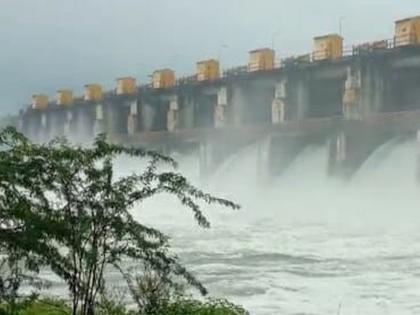 15 gates of Bori Dam opened | बोरी धरणाचे १५ दरवाजे उघडले