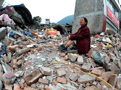 More than 30 people died in the earthquake in China | चीनमधील भूकंपात ३० हून अधिक जणांचा मृत्यू