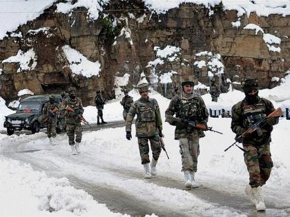 After the Mirage And Sukhoi Indian deployed brave mountain forces on the border | एअर फोर्स तर आहेच! पण, भारताच्या पायदळाचा सामना करणंही चीनला मुश्किल, मिळेल 'इट का जवाब पत्थर से'!