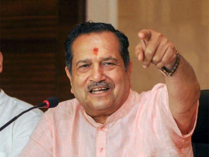 rss leader indresh kumar comment on mahatma gandhi and Partition on india in Rajasthan | बापूंच्या चुकीमुळे झाली देशाची फाळणी, नेहरू-जिनांना ADC बनवून चूक केली - RSS नेते इंद्रेश कुमार