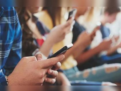 Airtel-Jio ला मोठी टक्कर! फक्त 225 रुपयांत करा या कंपनीचं रिचार्ज अन् आयुष्यभरसाठी व्हा टेन्शन फ्री