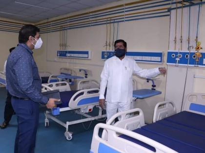 Guardian Minister Eknath Shinde onfield after defeating Corona; Inspection of corona Hospitals conducted with the Commissioner | कोरोनावर मात करताच पालकमंत्री एकनाथ शिंदे 'ऑनफिल्ड'; आयुक्तांसोबत केली कोवीड रुग्णालयांची पाहणी 