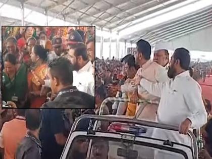 and immediately got off the car and questioned that woman, Chief Minister's sensitivity was discussed in Kolhapur | ..अन् तात्काळ गाडीतून उतरुन केली 'त्या' महिलेची विचारपूस, मुख्यमंत्र्यांच्या संवेदनशीलतेची कोल्हापुरात चर्चा