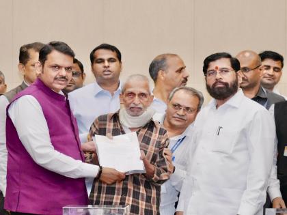 turning grief into grace a tribute of compassion 82 year old sadanand karandikar donated 20 lakh to pm and cm relief funds for cancer patient | मानवतेचा महामेरु! पत्नी कॅन्सरने गेली, इतर रुग्णांची पैशांअभावी वणवण पाहता पतीची २० लाखांची देगणी turning grief into grace a tribute of compassion 82 year old sadanand karandikar donated 20 lakh to pm and cm relief funds for cancer patient | मानवतेचा महामेरु! पत्नी कॅन्सरने गेली, इतर रुग्णांची पैशांअभावी वणवण पाहता पतीची २० लाखांची देगणी