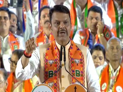 देवेंद्र फडणवीसही म्हणाले,"लाव रे तो व्हिडिओ"; ठाकरे बंधू एकमेकांबद्दल काय बोलले होते तेच ऐकवले... - Marathi News | BMC Elections 2026 Devendra Fadnavis also said, "Love that video"; he listened to what the Thackeray brothers had said about each other... | Latest News at Lokmat.com