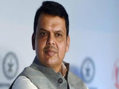 Hashtags waged war on Twitter from CM Devendra Fadanvis | देवेंद्र फडणवीस यांच्यावरून समर्थक विरुद्ध विरोधकांमध्ये मुख्यमंत्रिपदावरुन ट्विटरवर रंगले हॅशटॅग युद्ध