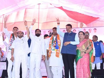 cm eknath shinde praised pm modi and slams maha vikas aghadi in shirdi rally for lok sabha election 2024 | “PM मोदी गरिबांचा उत्कर्ष करणारा नेता, १० वर्षांत एकही सुट्टी घेतली नाही”: CM एकनाथ शिंदे