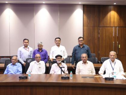 स्वातंत्र्यसैनिकांच्या निवृत्तिवेतन, भत्त्यात वाढ; सरकारचा निर्णय - Marathi News | increase in pension allowances of freedom fighters government decision | Latest politics News at Lokmat.com