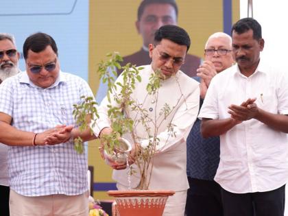 निवड आयोगामार्फत २,५०० पदे भरणार: मुख्यमंत्री प्रमोद सावंत - Marathi News | 2500 posts to be filled through selection commission said cm pramod sawant | Latest politics News at Lokmat.com
