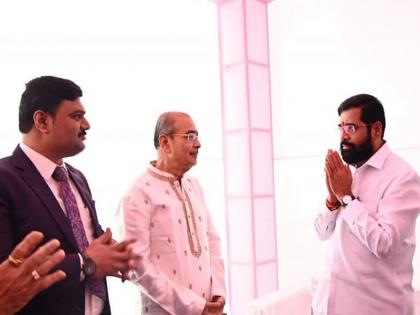 Dr. Sachin Dharmadhikari was honored with the title of D-Leet; CM Eknath Shinde praised | सचिन धर्माधिकारींना डी-लीट ही पदवी देऊन या पदवीचाच सन्मान झाला; एकनाथ शिंदेंनी केलं कौतुक