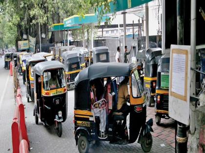 The price of CNG has increased how to survive The financial condition of rickshaw pullers is dire | ‘सीएनजी’चा वाढला भाव, जगायचे कसे राव? रिक्षाचालकांची आर्थिक स्थिती बिकट