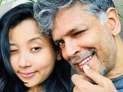 Milind Soman is doing his 18-year-old girlfriend with love! | मिलिंद सोमण आपल्या १८ वर्षीय गर्लफ्रेंडसोबत करत आहे खुल्लमखुल्ला प्यार!