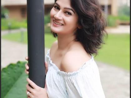 वयाची चाळीशी ओलांडूनही इतकी दिसते सुंदर, हे आहे रेशम टिपणीसच्या फिटनेसचे रहस्य?