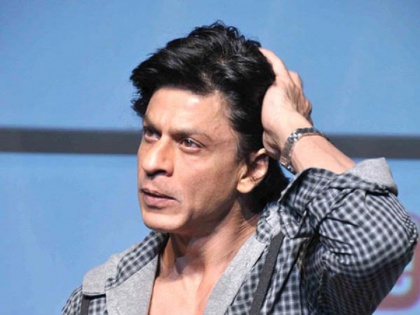 WATCH Video: Shah Rukh Khan, Shah Rukh Khan! | WATCH Video : अन् रिअ‍ॅलिटी शोतील टास्कमुळे असा भडकला किंगखान शाहरूख खान!