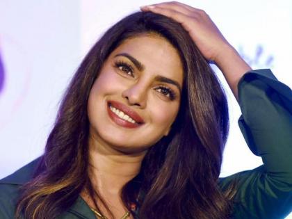 The makers of 'Quantico' who called 'Hindus' terrorists apologize; 'Do not have anything to do with Priyanka!' | हिंदुंना दहशतवादी म्हणणाऱ्या ‘क्वांटिको’च्या निर्मात्यांनी मागितली माफी; म्हटले ‘प्रियांकाचे याच्याशी काहीही देणे-घेणे नाही’!