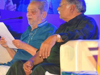 Krama poetry read by Shriram Lagoo | श्रीराम लागुंनी वाचली कणा कविता