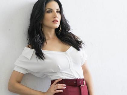 ​सनी लिओनीचा हा ‘टायर’ व्हिडिओ पाहून तुम्हीही व्हाल अवाक्!