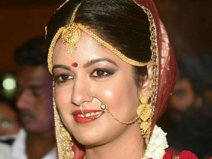 See pics: Kapil Sharma's heroine Ishita Dutta gets stuck in marriage! 10 years old married actress !! | See pics : ​कपिल शर्माची हिरोईन इशिता दत्ता अडकली लग्नबंधनात! १० वर्षे मोठ्या अभिनेत्याशी केले लग्न!!