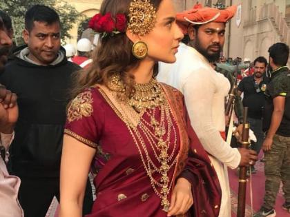 Don't miss : मणिकर्णिका’च्या सेटवरची ही कंगना राणौत तुम्ही पाहिली?