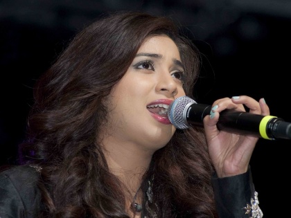Singer Shreya Ghoshal wants to sing 24 hours singing? | गायिका श्रेया घोषाल हिला करायचेय २४ तास गायन?