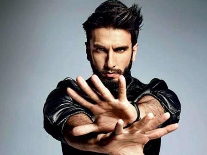 SEE PIC: Seeing Ranveer Singh, you will also say, 'Where is' Khilji 'and' Where's the 'alley boy'? | SEE PIC : ​रणवीर सिंगला पाहून तुम्हीही म्हणाल, कुठे तो ‘खिल्जी’ अन् कुठे हा ‘गली बॉय’?