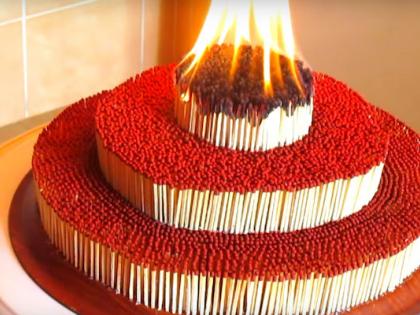 Burning cake from matchboxes | ​आगपेटीच्या काड्यांपासून बर्निंग केक