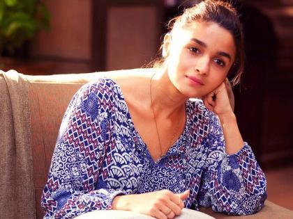 Alia Bhatt got 'Ranbir'! Hiding not hidden in the face! | ​आलिया भट्ट झाली ‘रणबीरमय’! लपता लपत नाहीयं चेह-यावरची उत्सुकता!!