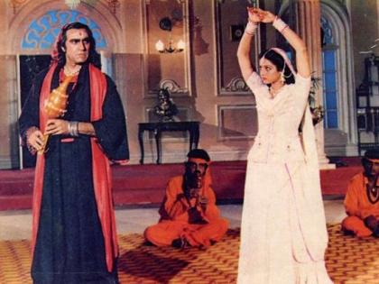 नाग-नागिनवरील बॉलिवुडमधील हे चित्रपट तुम्ही पाहिले आहेत का?