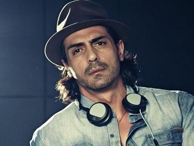 Ask Arjun Rampal, if you have money, please see? | ​अर्जून रामपाल का म्हणतोय, पैसे असतील तर प्लीज पाहा?