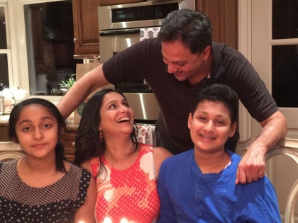Ashwini Bhave celebrates birthday with family in America, see PHOTO | अश्विनी भावे यांनी अमेरिकेत कुटूंबासोबत असा साजरा केला वाढदिवस,पाहा PHOTO