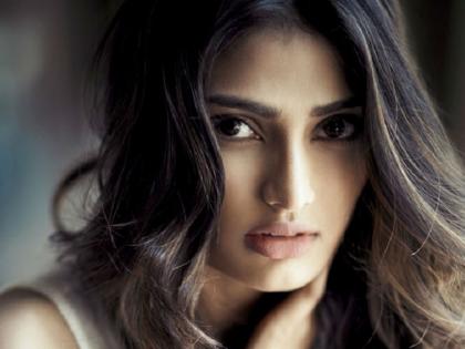 Happy Birthday: Athiya Shetty was seen in her childhood. | Happy Birthday: अथिया शेट्टीने लहानपणी पाहिले होते ‘हे’ स्वप्न!!