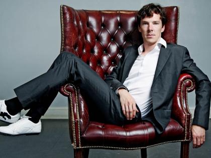 Benedict Cumbhbatch goes downstairs in '60's intoxication | ​बेनेडिक्ट कम्बरबॅचला चढली ’६०ची नशा