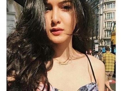 शनाया कपूरचा ग्लॅमरस अंदाज तुम्ही पाहिला का?