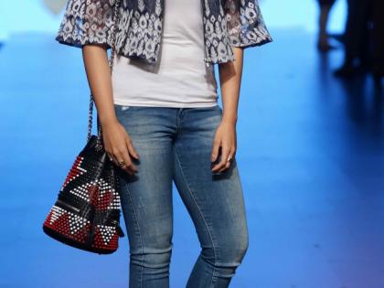 celebs at lakme fashion week