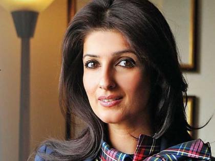 Twinkle Khanna killed seven mosquitoes in the plane! People enjoyed it !! | ट्विंकल खन्नाने विमानात मारले सात डास! लोकांनी घेतली अशी मजा!!