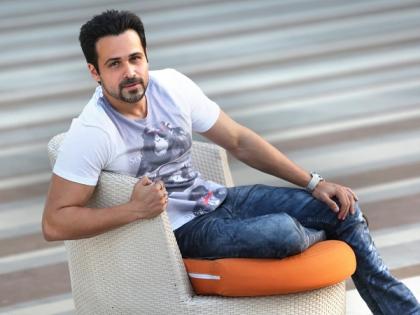 Emraan hashmi singer Ajay Devgan's multiplication? | ​इम्रान हाश्मी का गातोय अजय देवगनचे गुणगाण?