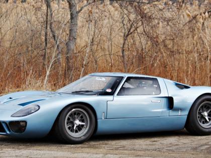 Auction of 'Ford GT40' car | ‘फोर्ड जीटी40’ कारचा लिलाव