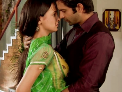 iss pyar ko kya naam doon
