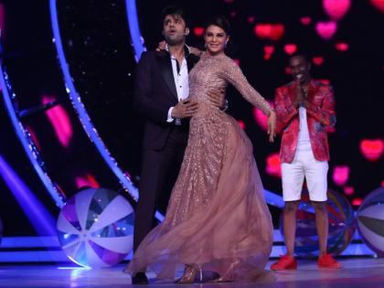 Jhalak Dikhhla Jaa…Hot Hai ushers in the new year with a bang 