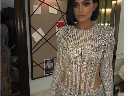Such fashion of Kylie Jenner | काइली जेनरची अशीही फॅशन